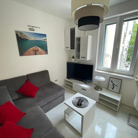 Apartment “Jelin Dvor” 3+2, Bacvice, Split Zewnętrze zdjęcie
