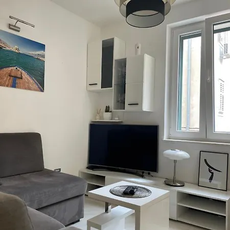 Apartment “Jelin Dvor” 3+2, Bacvice, Split Zewnętrze zdjęcie